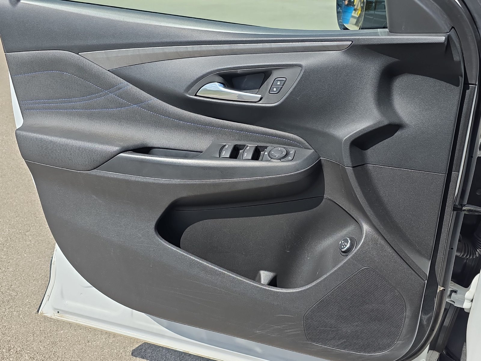 Used 2025 Buick Envista Sport Touring w/ Convenience I Package FWD image 23