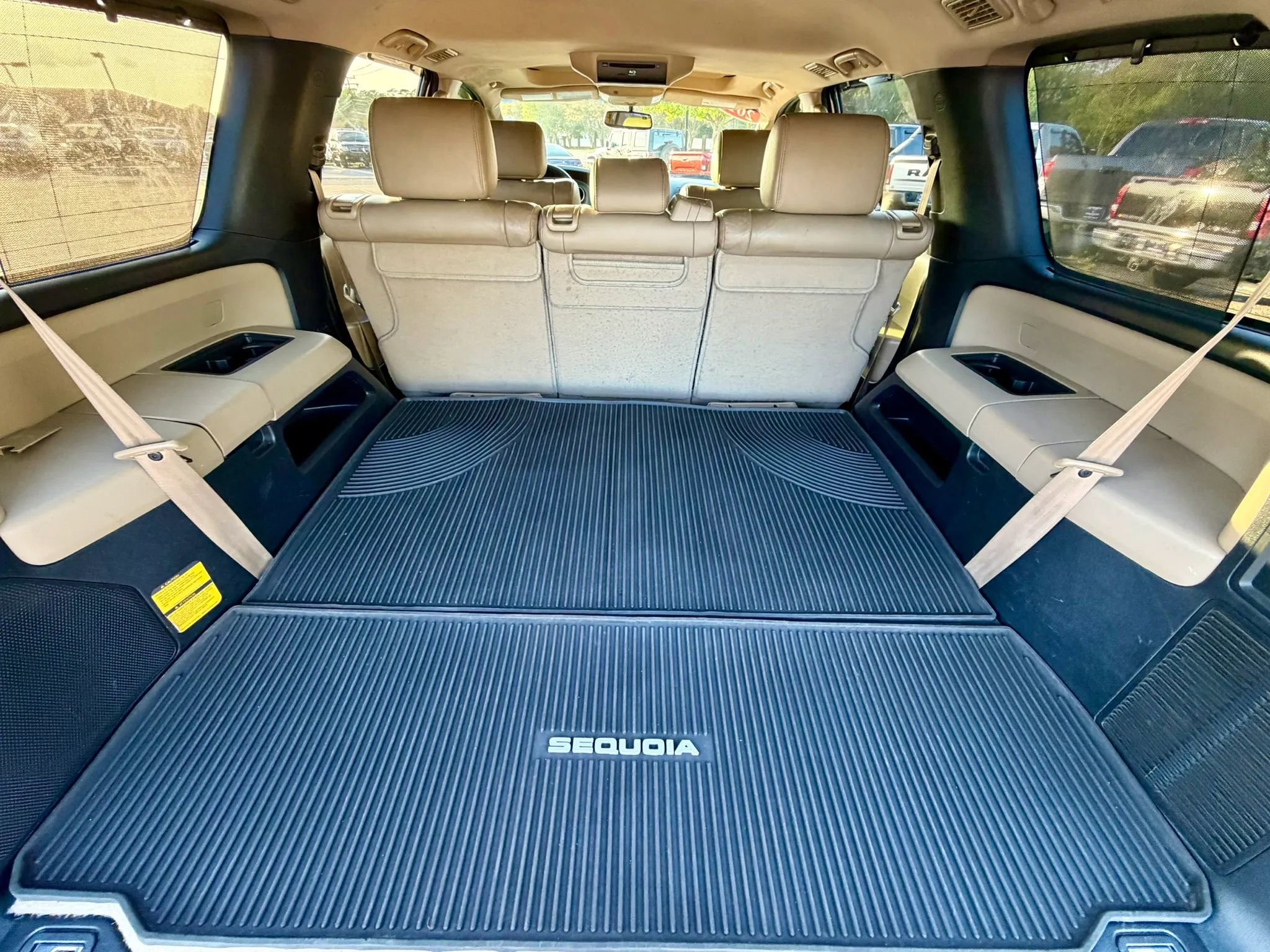 Used 2017 Toyota Sequoia Limited w/ Safety & Convenience Package AWD/4WD image 19