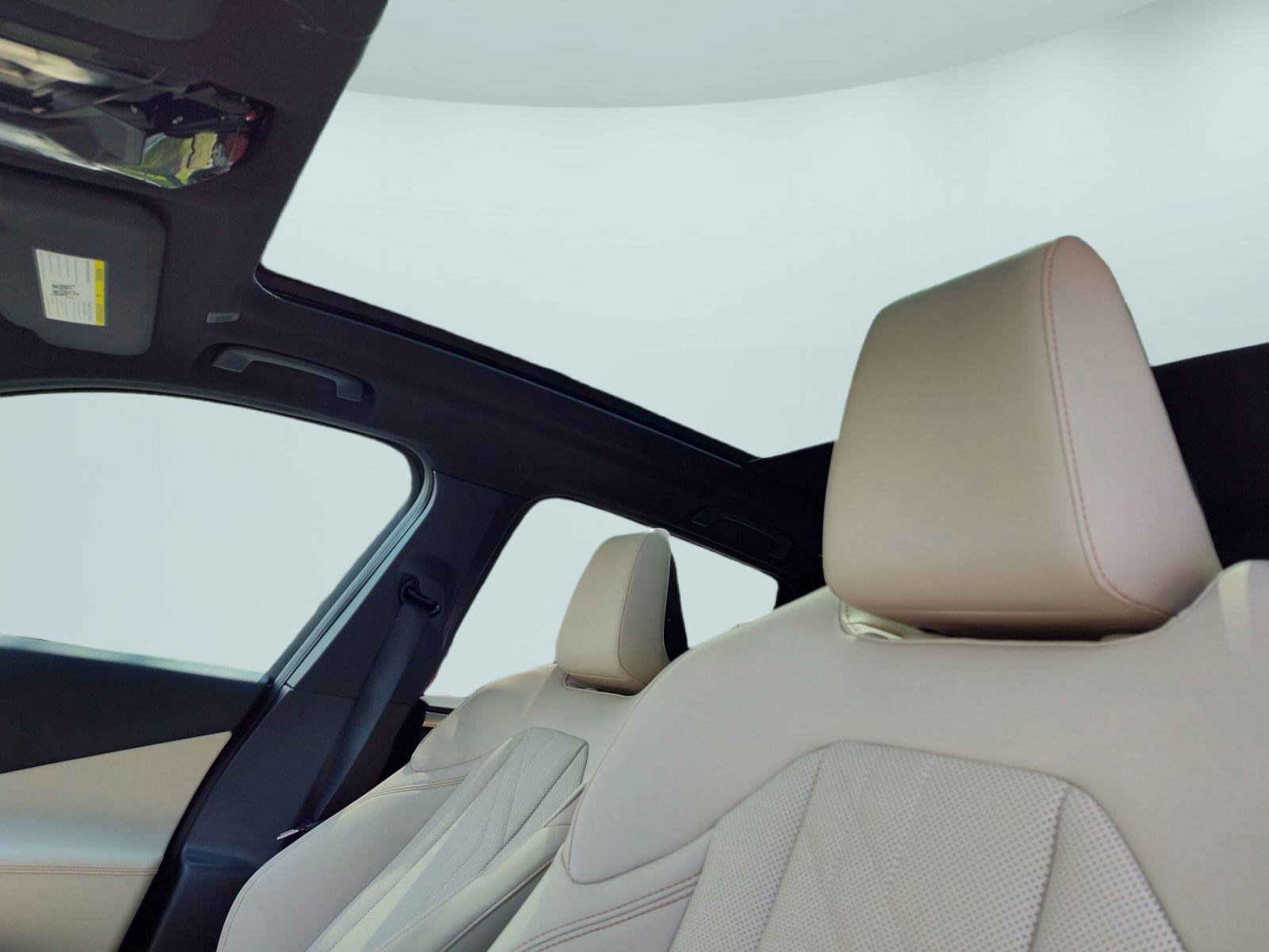 Used 2025 BMW X3 xDrive30i w/ Convenience Package image 16