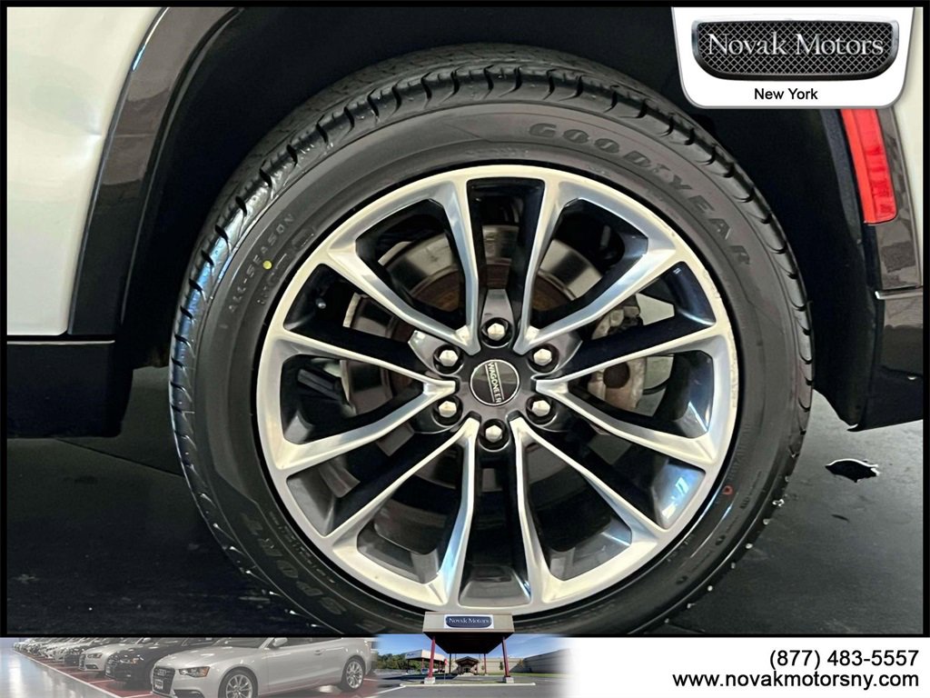 Used 2022 Jeep Wagoneer Series II w/ Premium Group I image 8