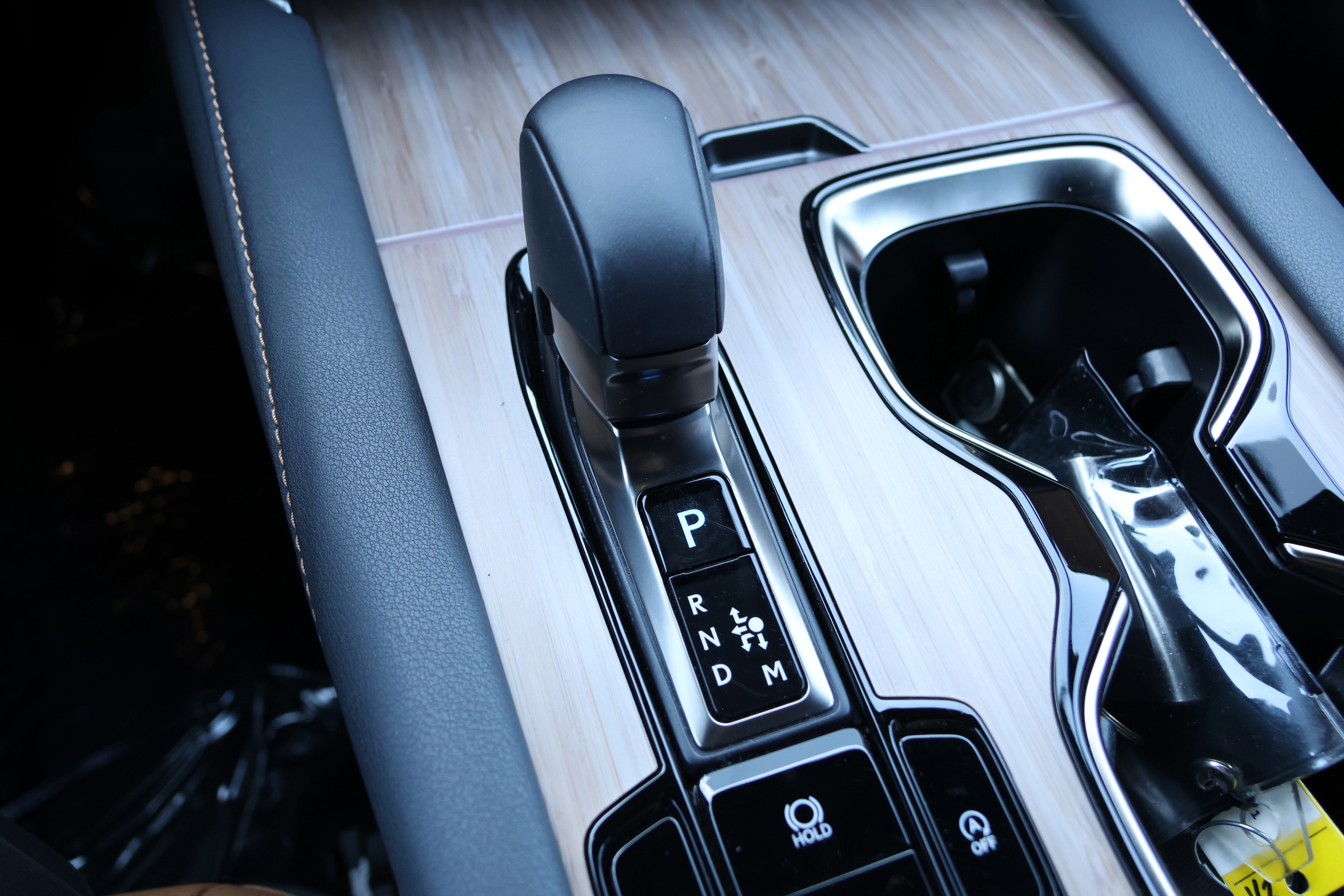 Used 2025 Lexus RX 350 Premium w/ Accessory Package (Z1) image 28