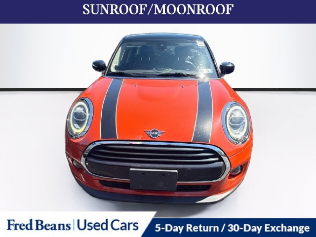 Used 2020 MINI Cooper 4-Door Hardtop w/ Premium Package FWD image 2