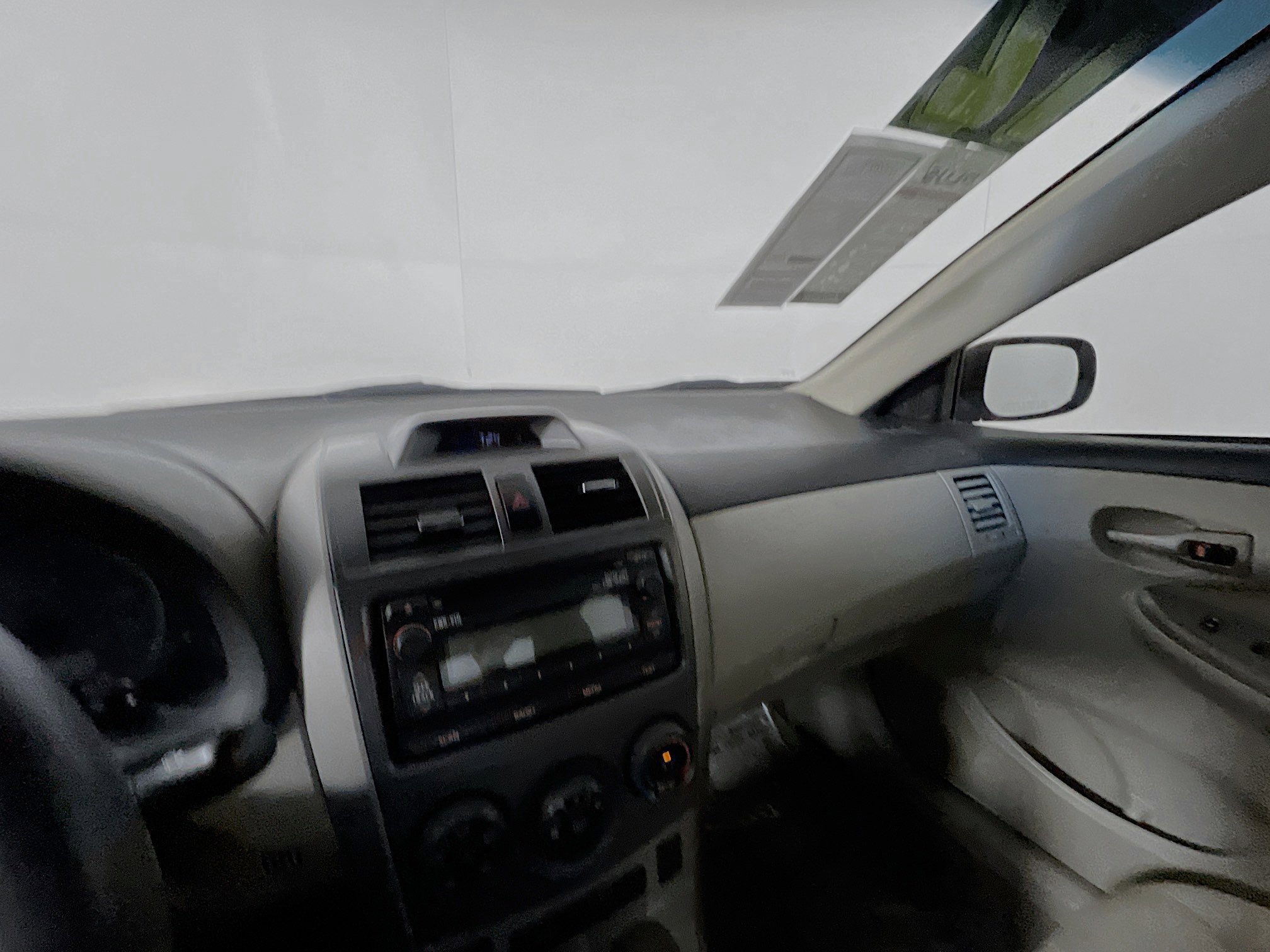 Used 2012 Toyota Corolla LE image 22