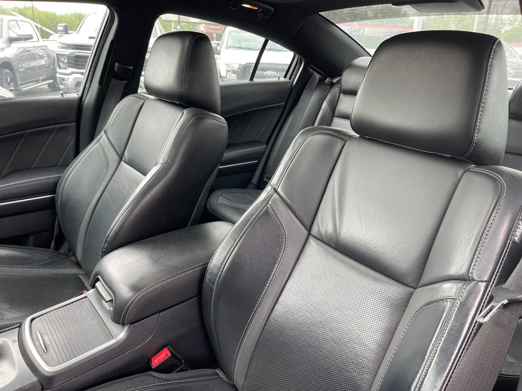 Used 2017 Dodge Charger SXT w/ AWD Plus Group image 14