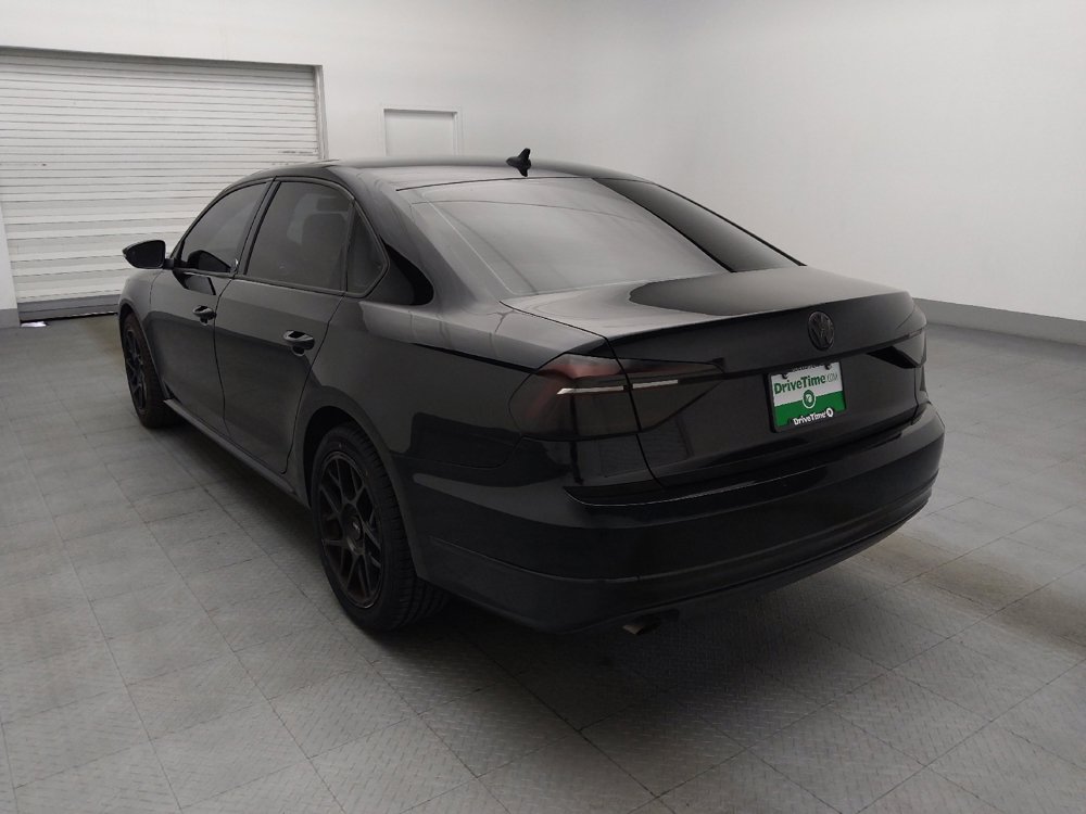 Used 2019 Volkswagen Passat 2.0T Wolfsburg w/ Wheels & Sunroof Package FWD image 5