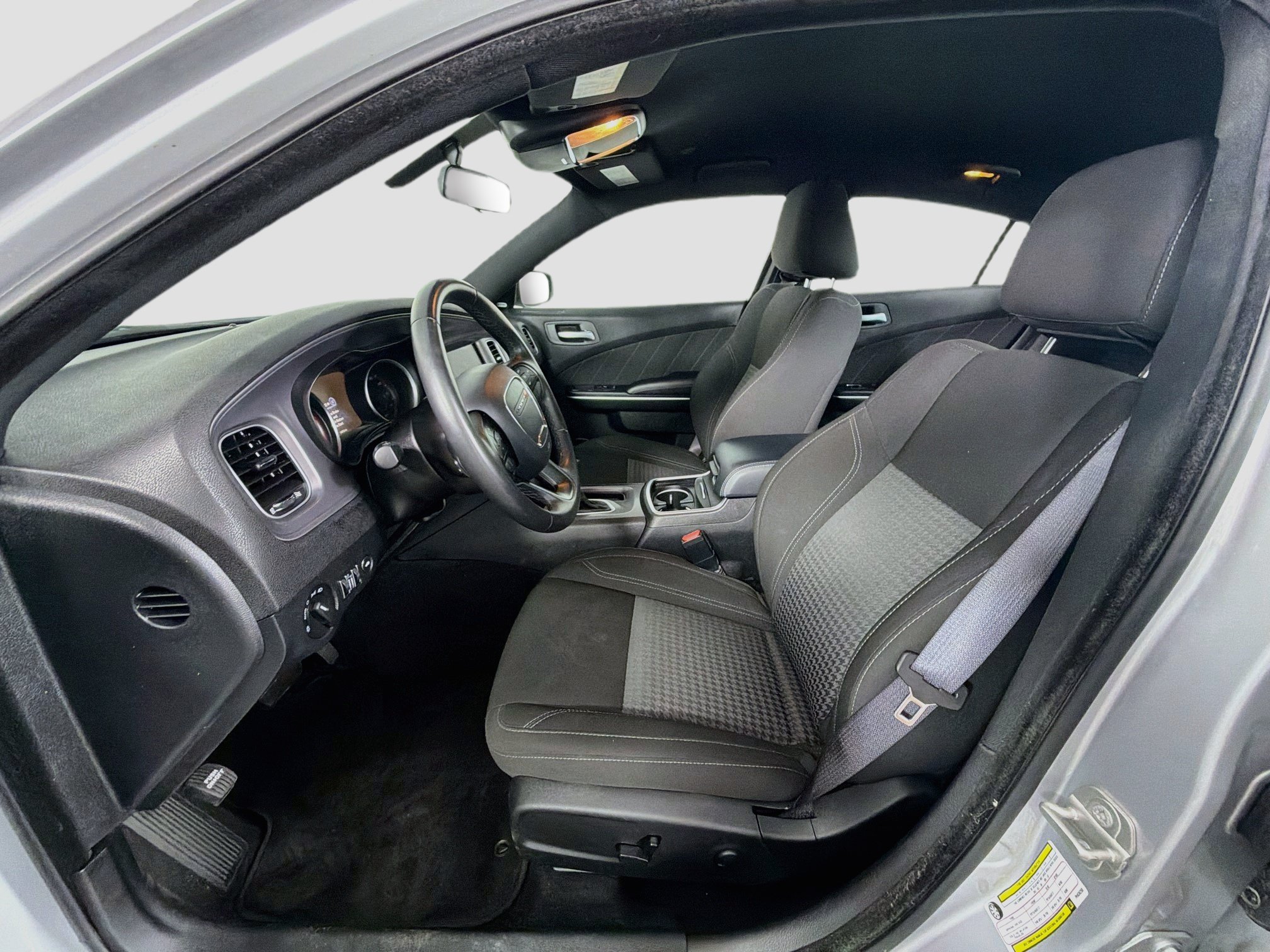 Used 2023 Dodge Charger SXT RWD image 13