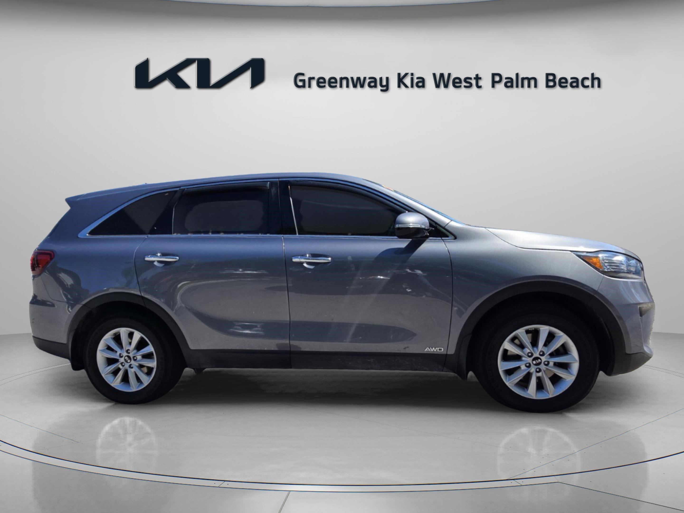 Used 2020 Kia Sorento LX image 8