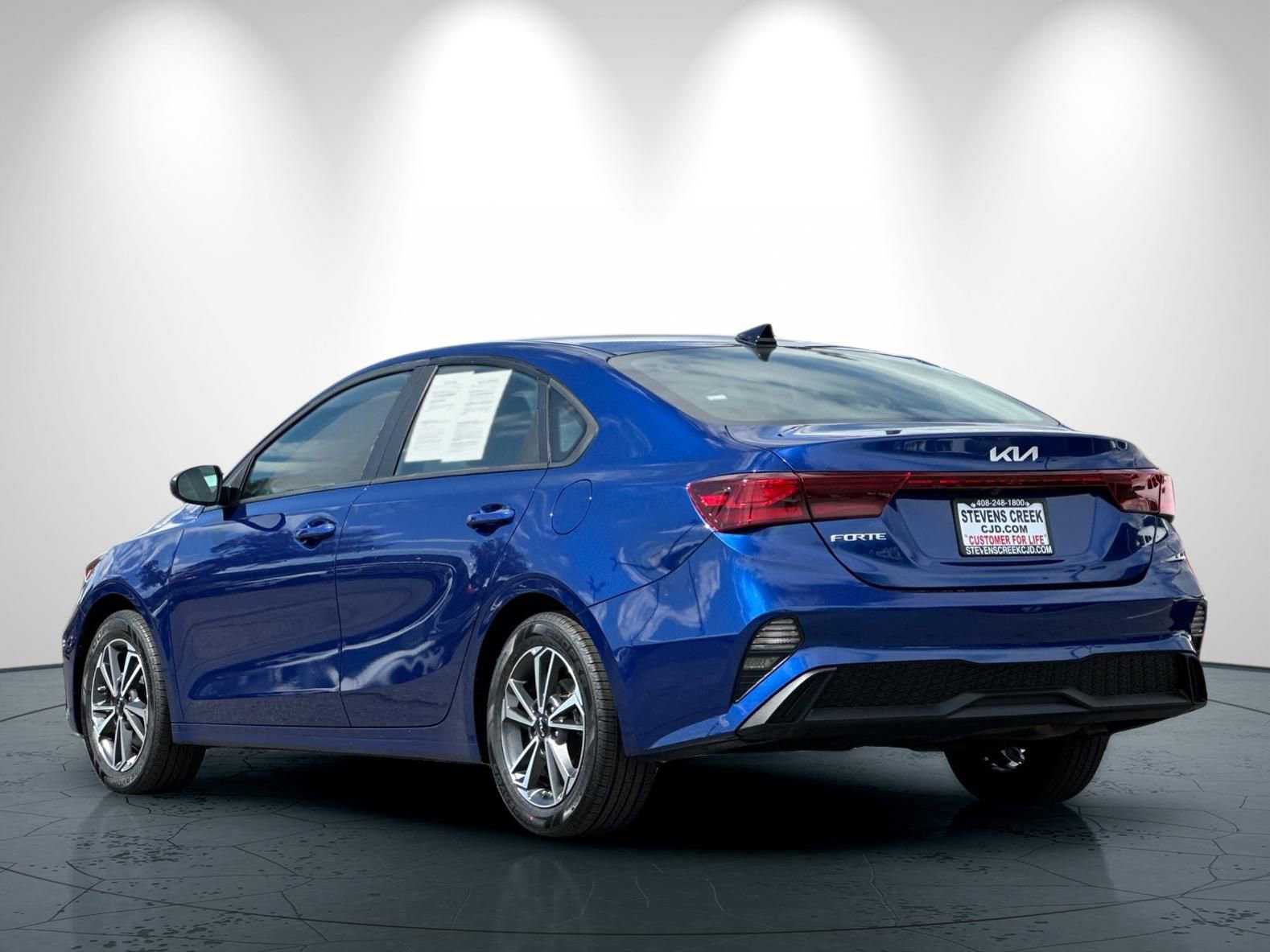 Used 2023 Kia Forte LXS image 6
