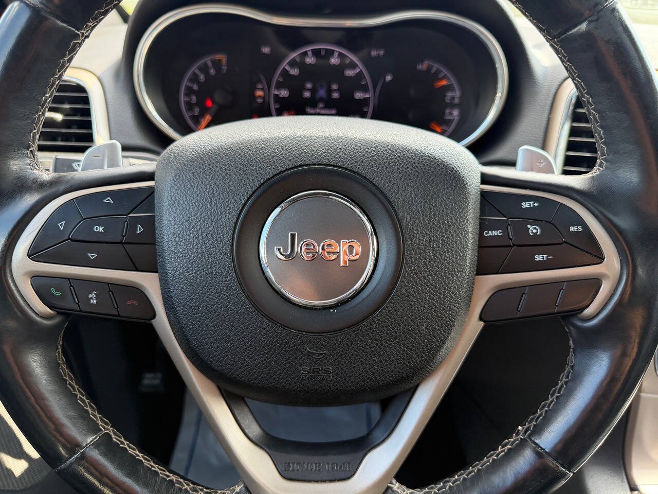 Used 2017 Jeep Grand Cherokee Limited w/ Luxury Group II AWD/4WD image 22