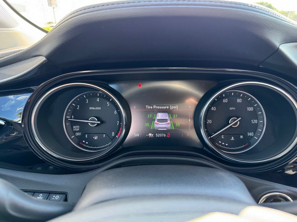 Certified 2022 Buick Encore GX Essence w/ Advanced Technology Package FWD image 23