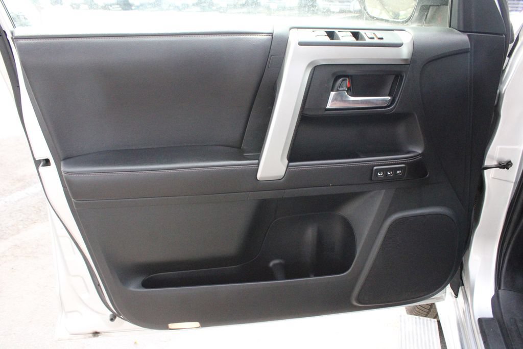 Certified 2016 Toyota 4Runner Limited AWD/4WD image 20
