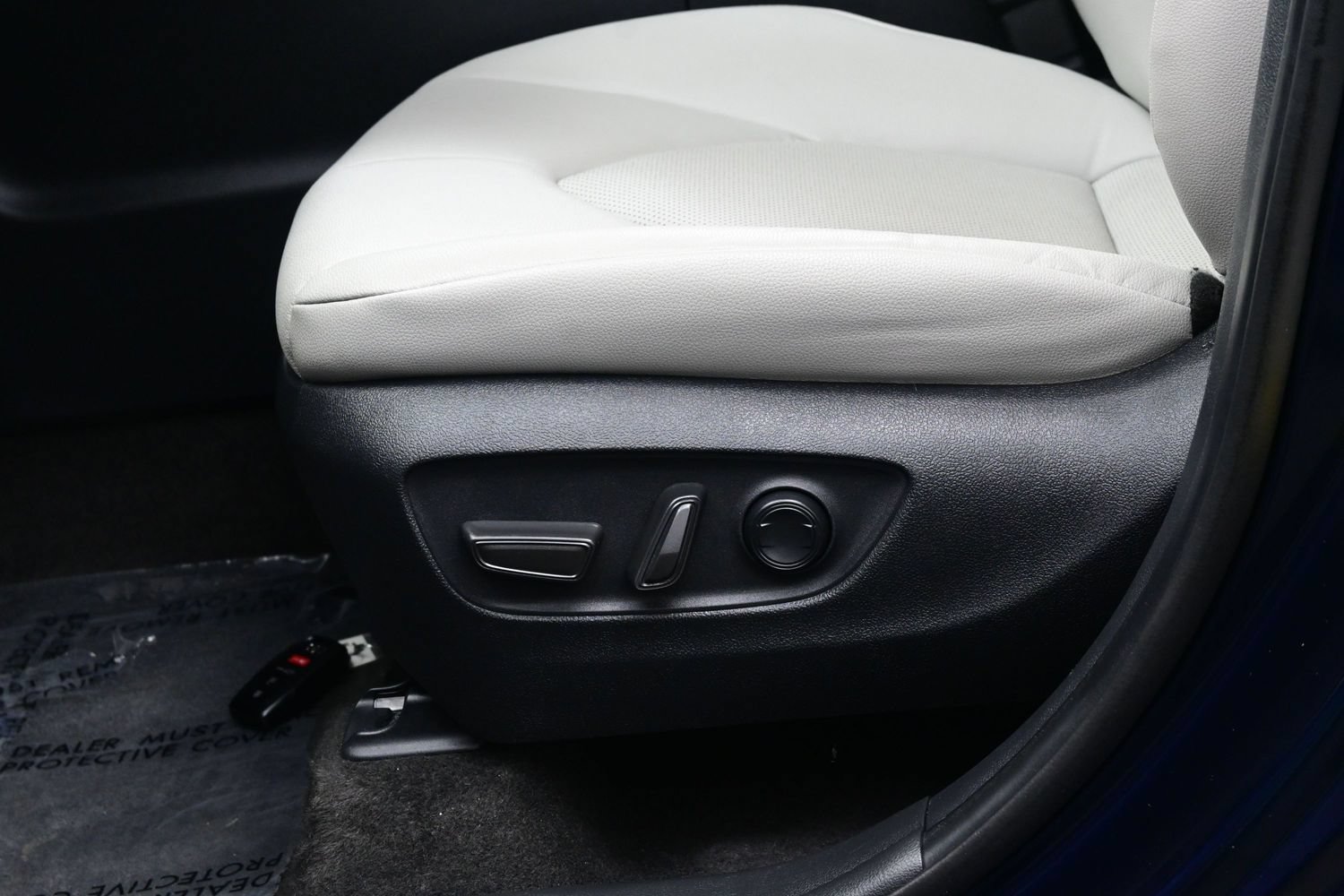 Used 2024 Toyota Grand Highlander AWD image 11