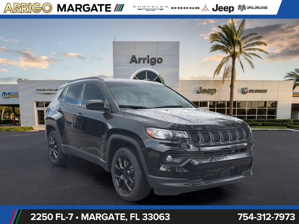 Used 2023 Jeep Compass Latitude AWD/4WD image 1