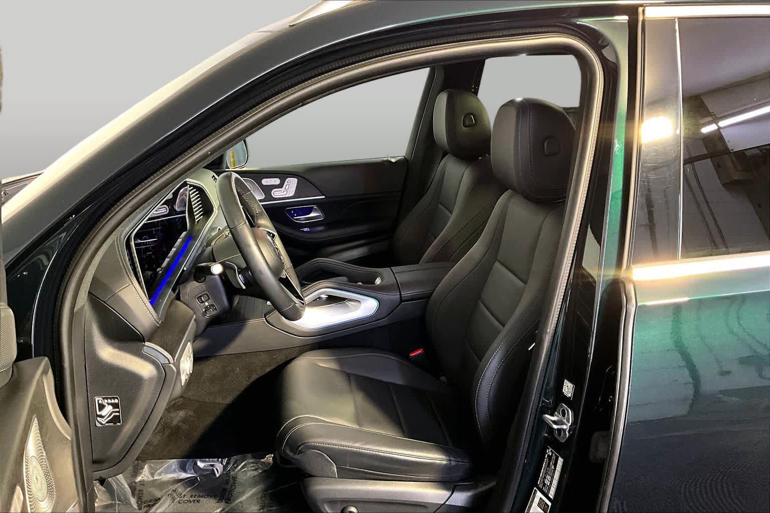 Used 2024 Mercedes-Benz GLS 450 4MATIC image 9