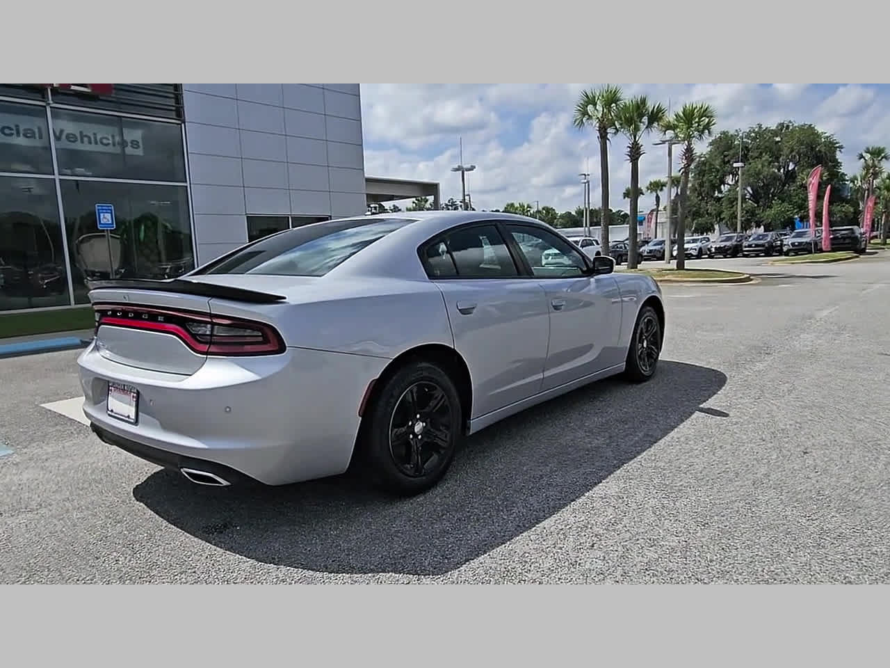Used 2020 Dodge Charger SXT w/ Driver Convenience Group RWD image 33