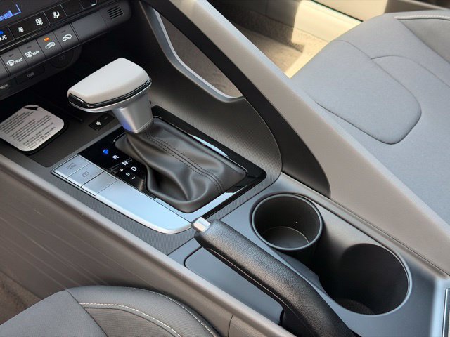 New 2026 Hyundai Elantra Sport FWD image 25