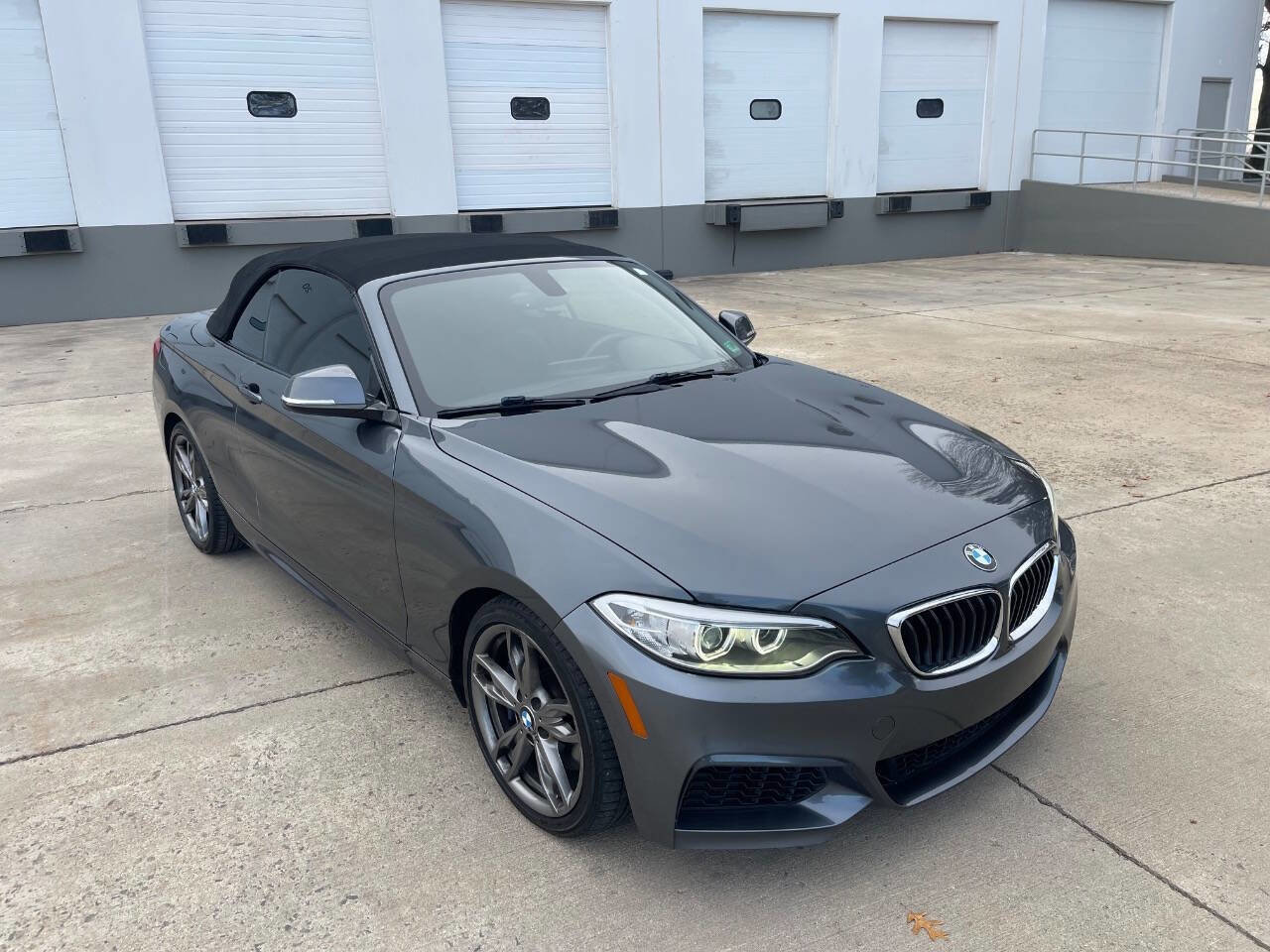 Used 2016 BMW M235i Convertible w/ Technology Package image 19