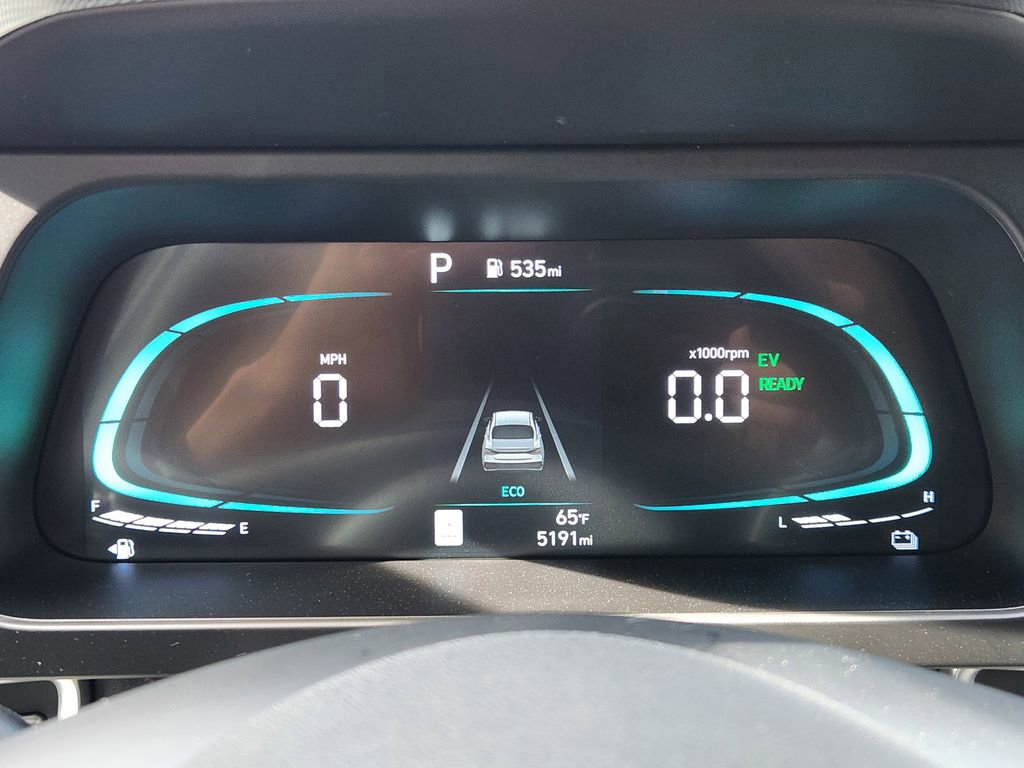 Certified 2025 Hyundai Elantra Blue image 13