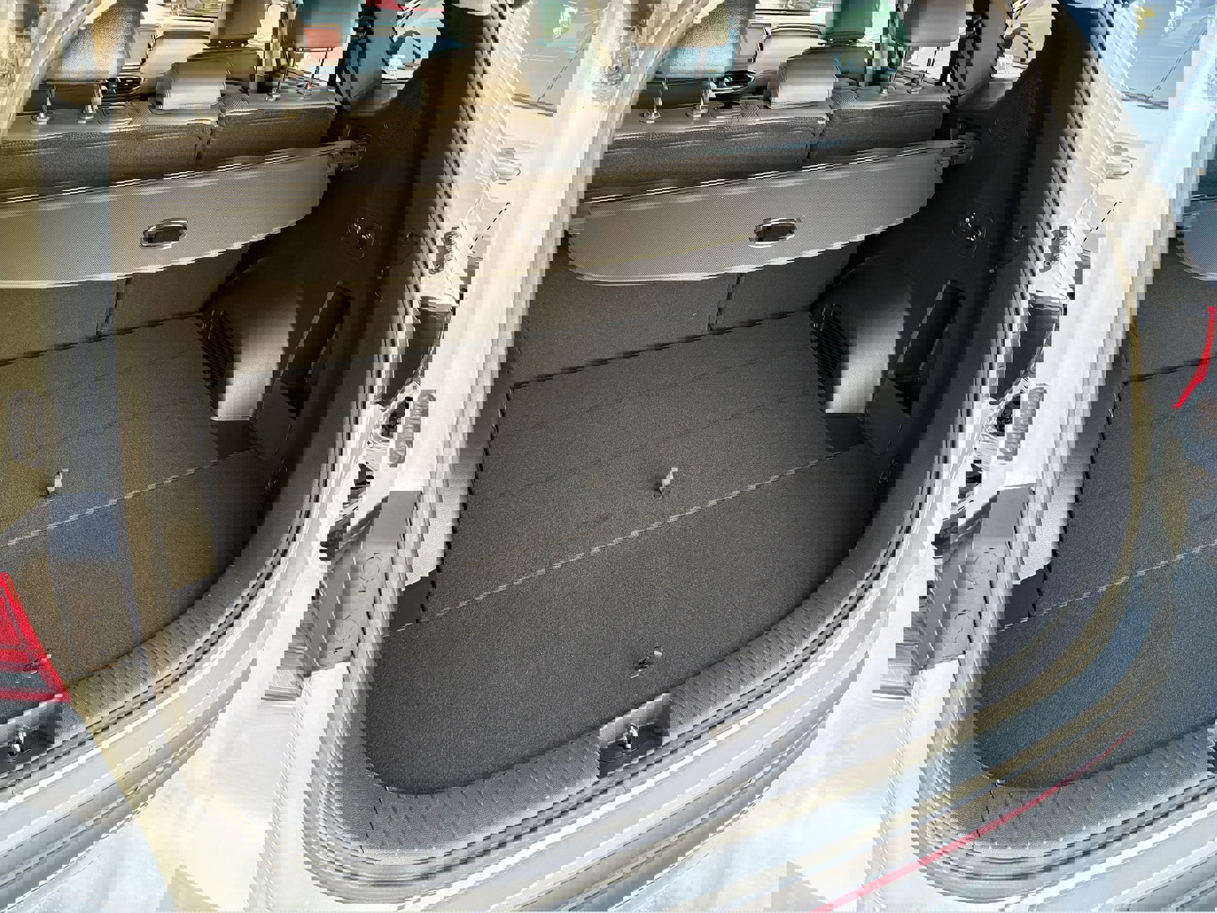 Used 2023 Hyundai Santa Fe SEL w/ Premium Package image 8