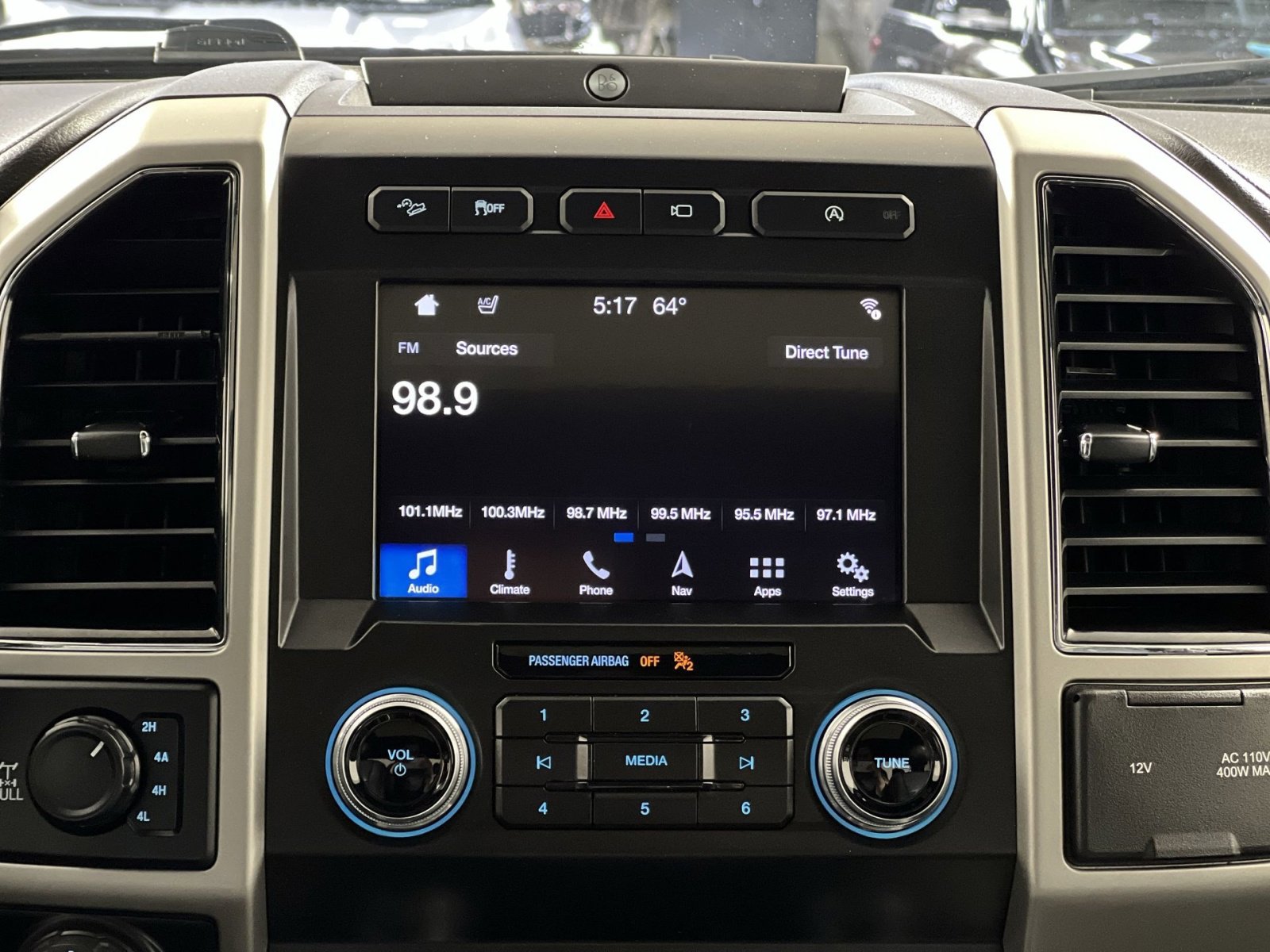 Used 2019 Ford F150 Lariat w/ Equipment Group 502A Luxury image 18