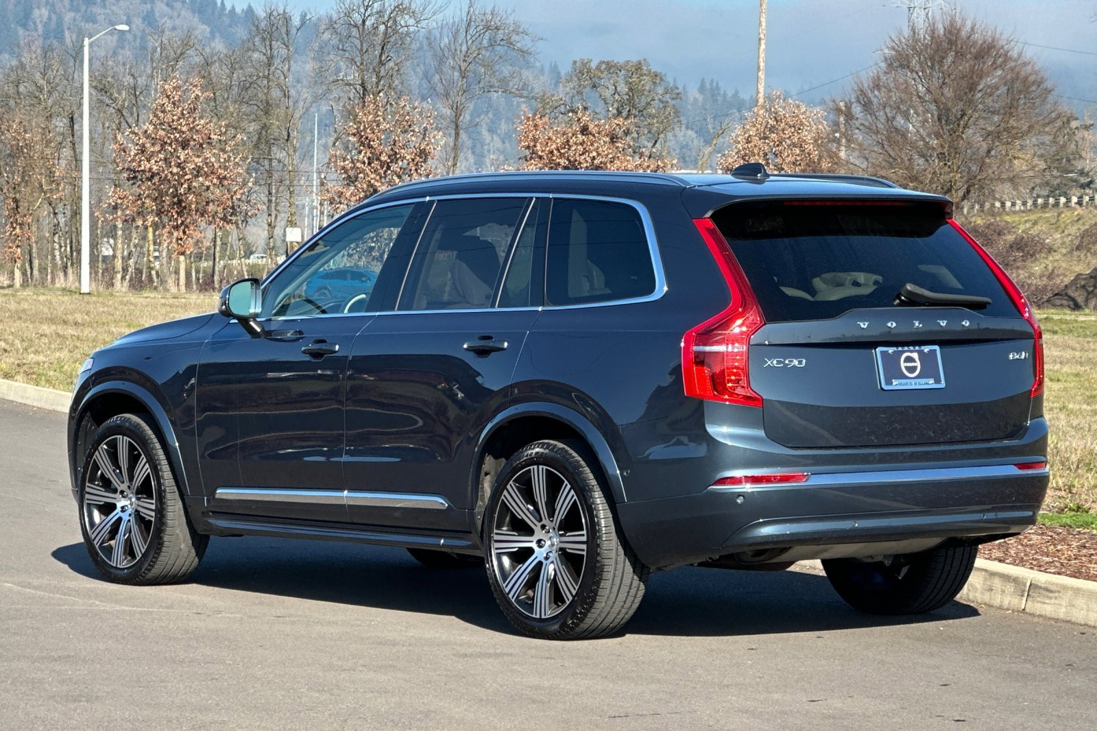 Used 2025 Volvo XC90 B6 Ultra image 5
