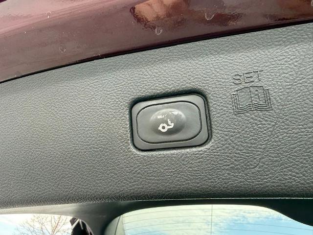 Certified 2023 Ford Edge ST-Line image 32