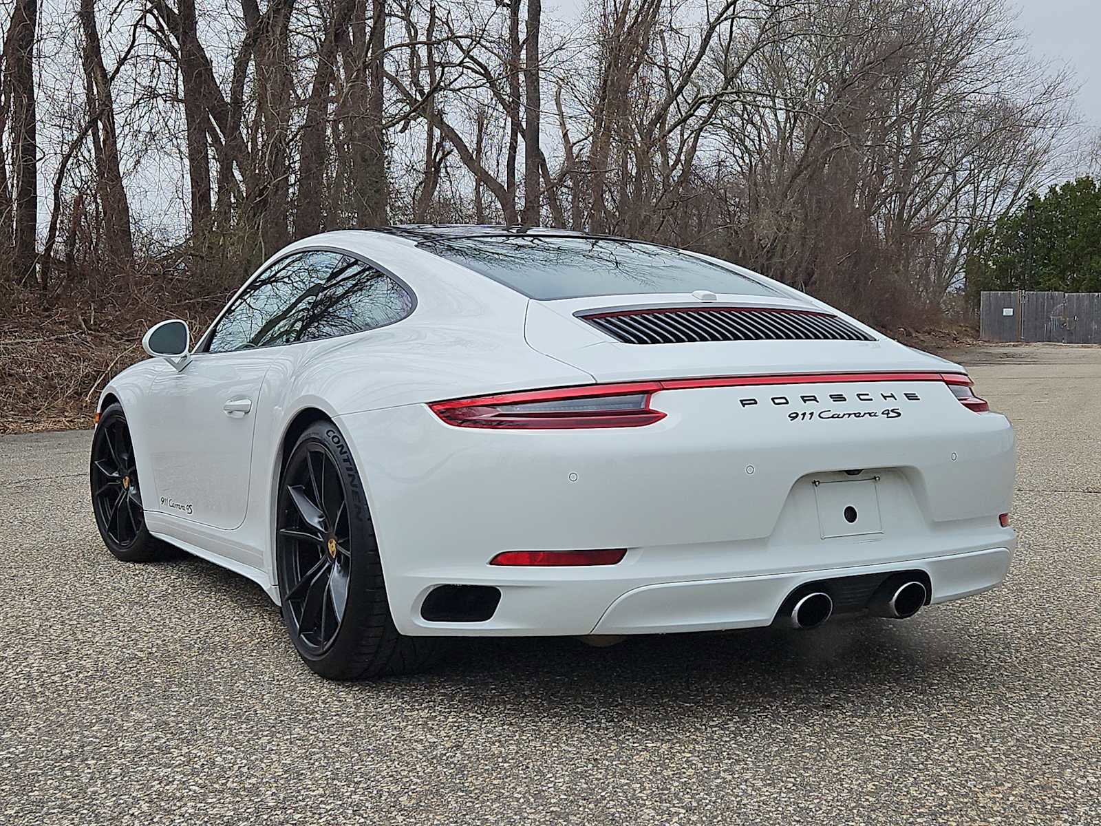 Used 2018 Porsche 911 Carrera 4S AWD/4WD image 3