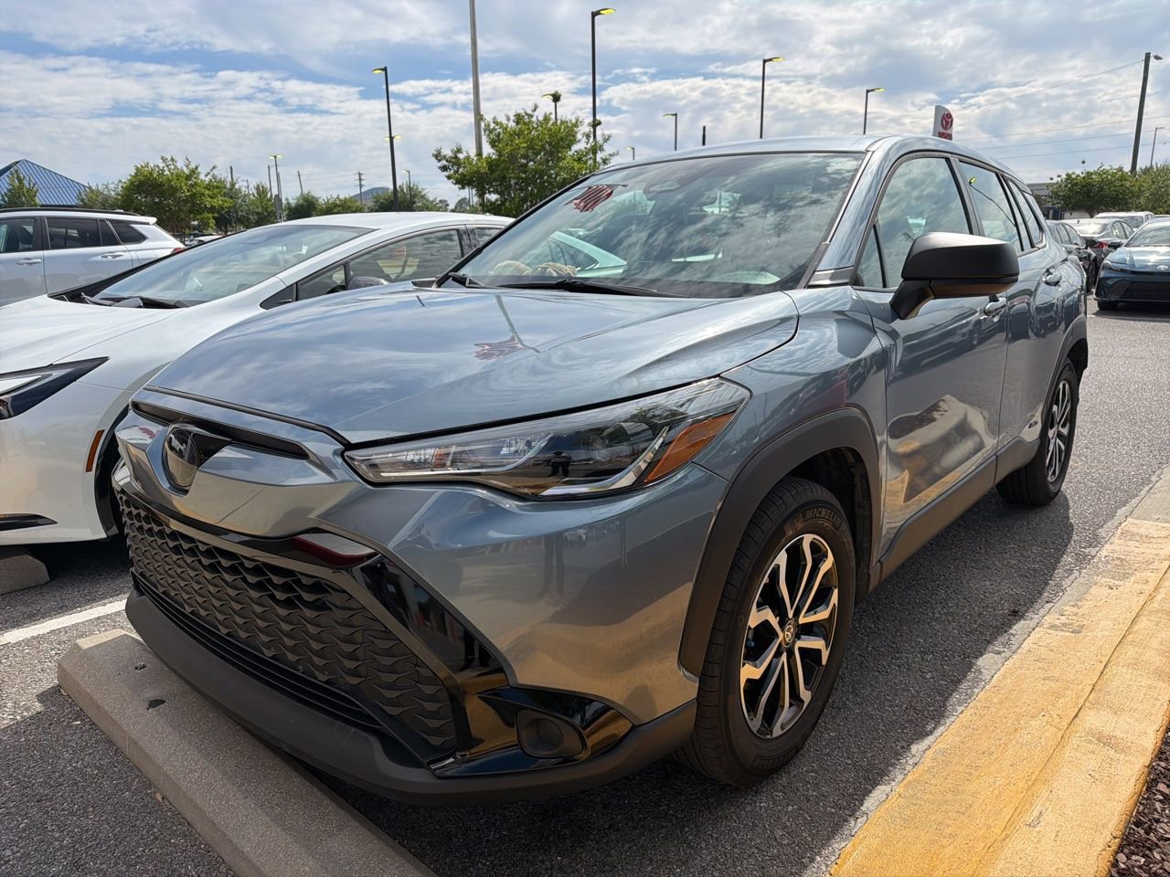 Used 2024 Toyota Corolla Cross S AWD/4WD image 1