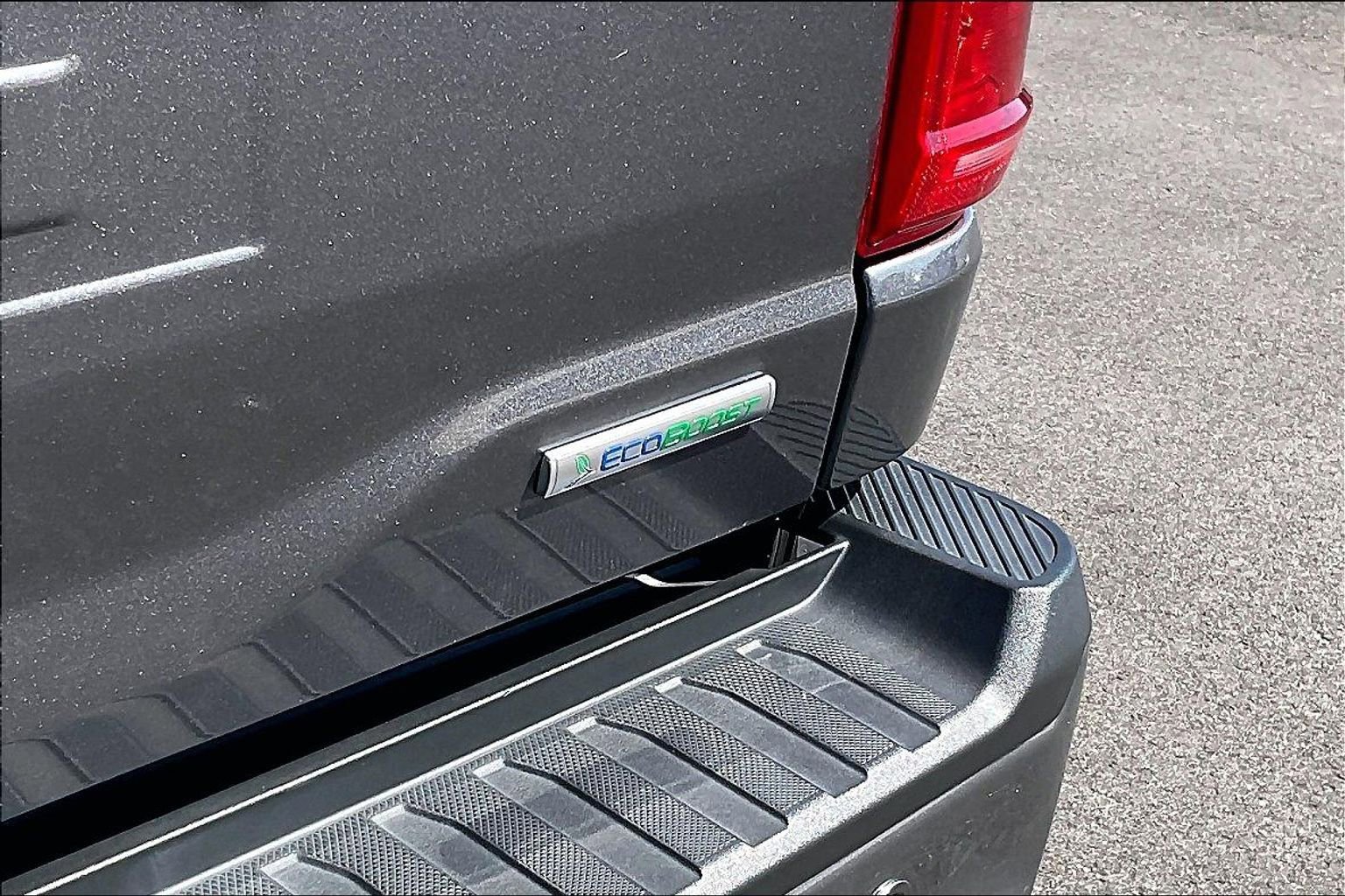 Used 2022 Ford F150 XLT w/ Equipment Group 302A High image 25