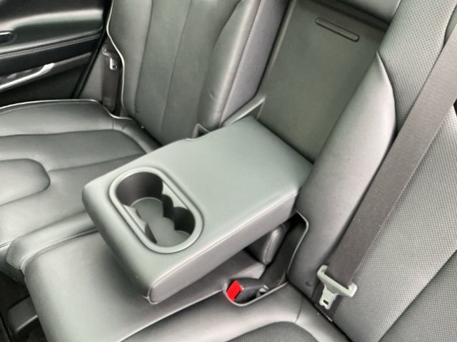 Certified 2022 Hyundai Santa Fe Limited FWD image 29