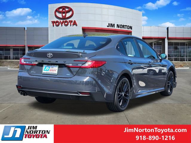 Used 2025 Toyota Camry SE FWD image 5
