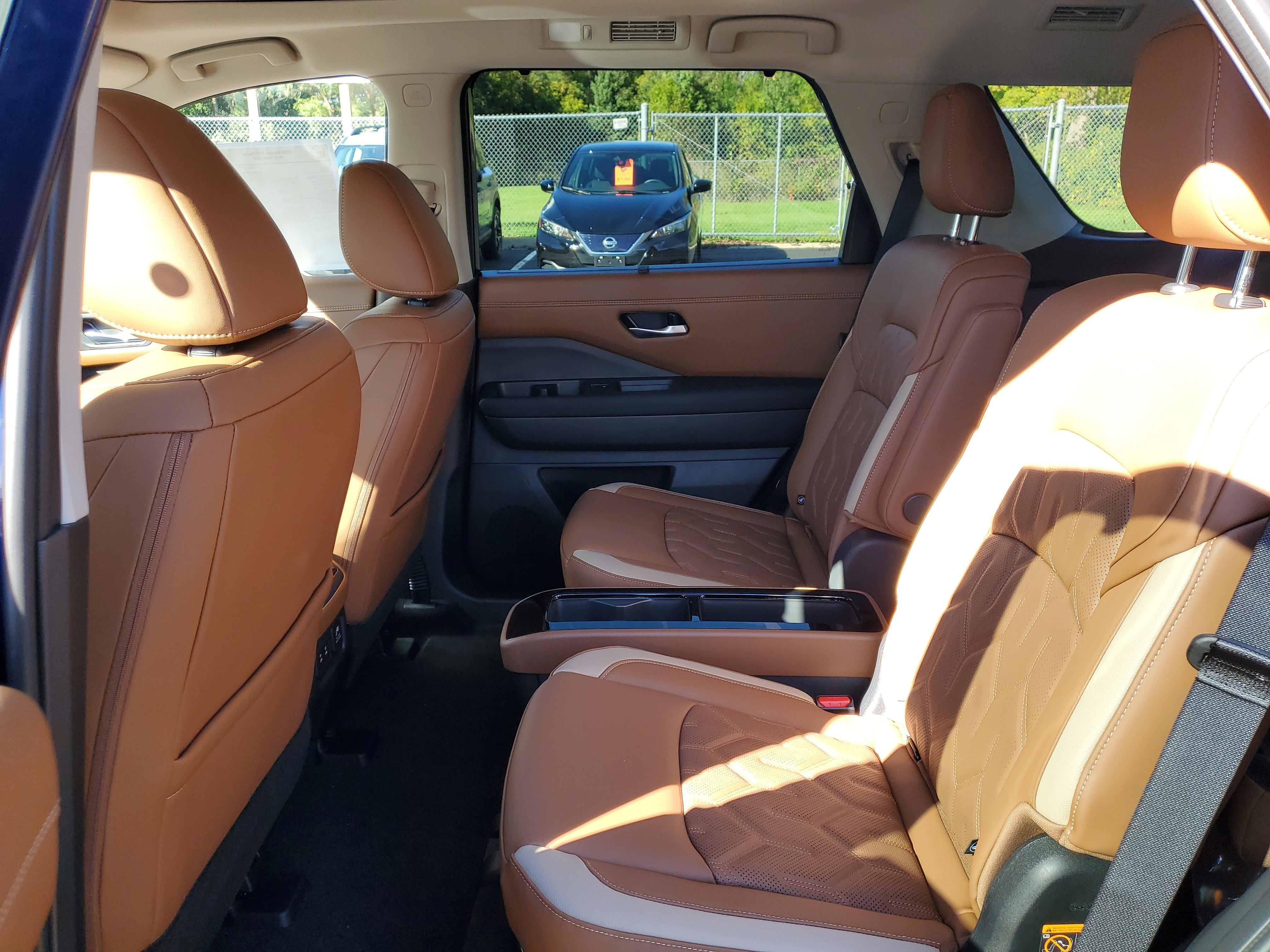 New 2026 Nissan Pathfinder Platinum AWD/4WD image 31
