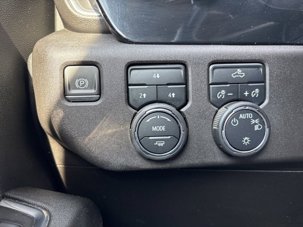 Used 2024 Chevrolet Silverado 2500 LT image 22