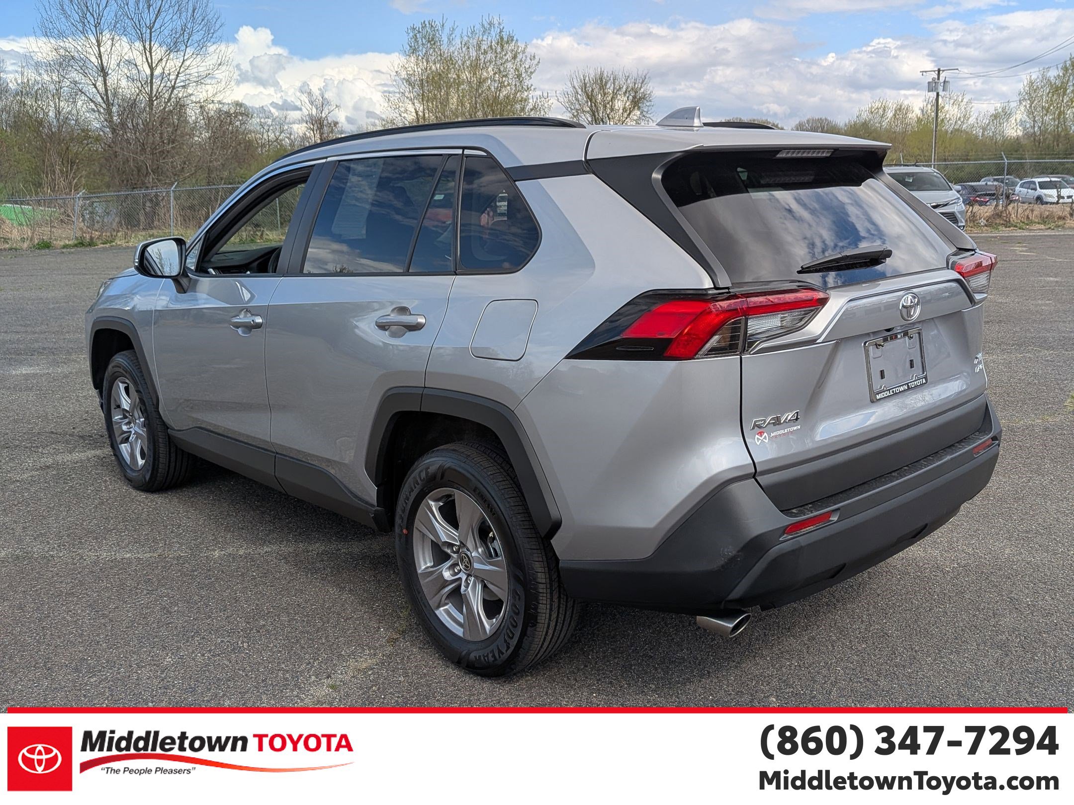 Certified 2025 Toyota RAV4 XLE AWD/4WD image 5