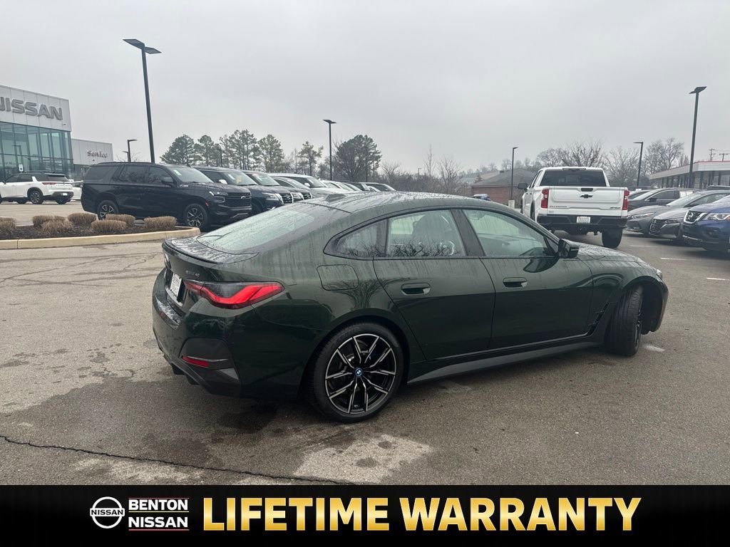 Used 2023 BMW i4 eDrive40 w/ M Sport Package image 9