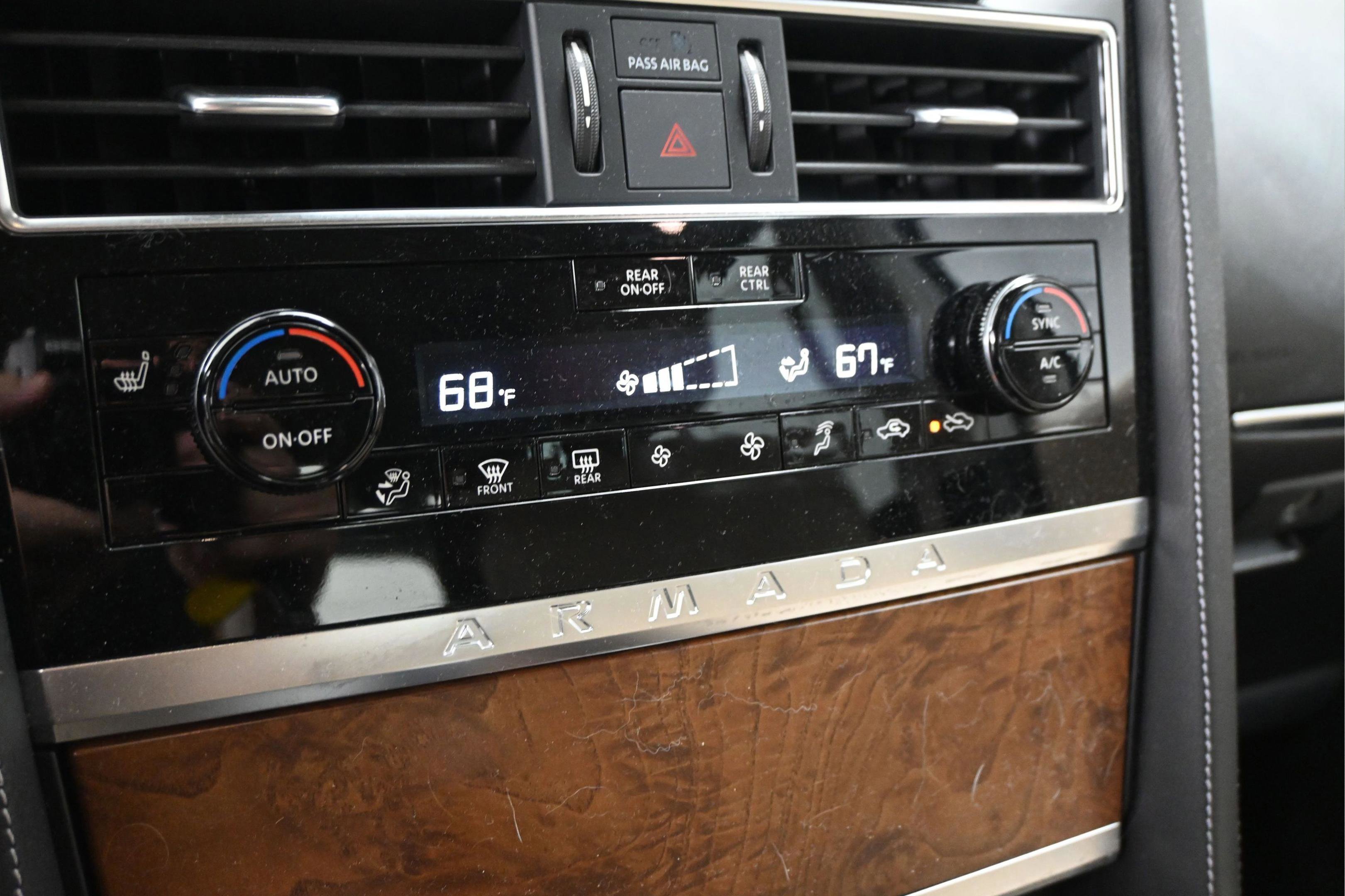 Used 2023 Nissan Armada SL w/ Captain's Chairs Package RWD image 30