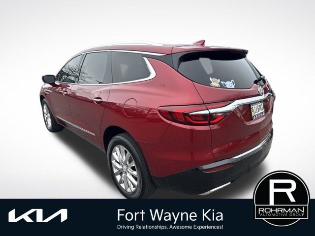 Used 2019 Buick Enclave Essence AWD/4WD image 3
