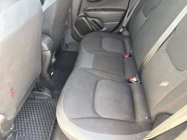 Used 2020 Jeep Renegade Trailhawk AWD/4WD image 10