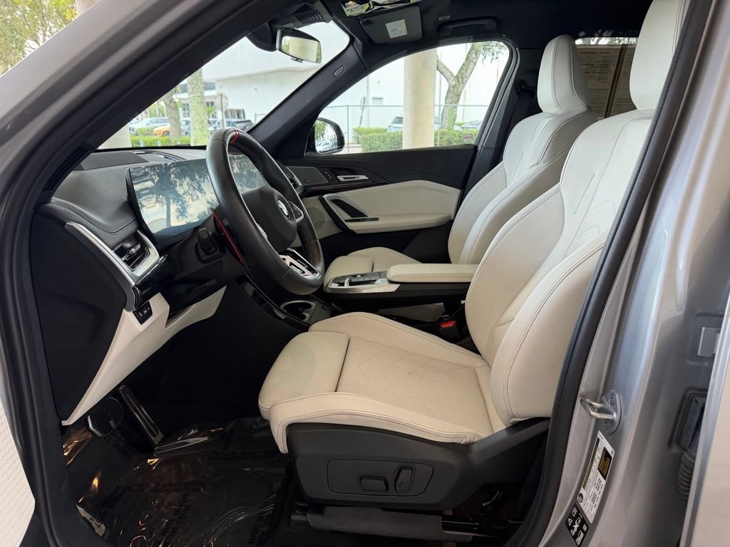 Used 2026 BMW X1 M35i w/ Technology Package AWD/4WD image 6