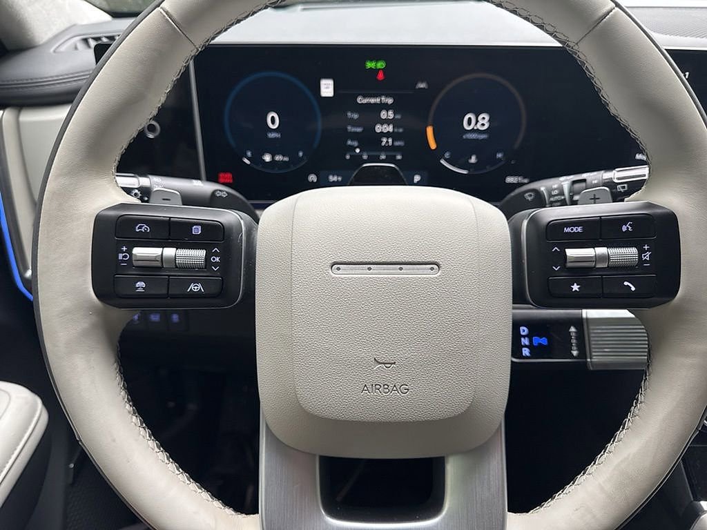 Used 2025 Hyundai Santa Fe Calligraphy FWD image 18