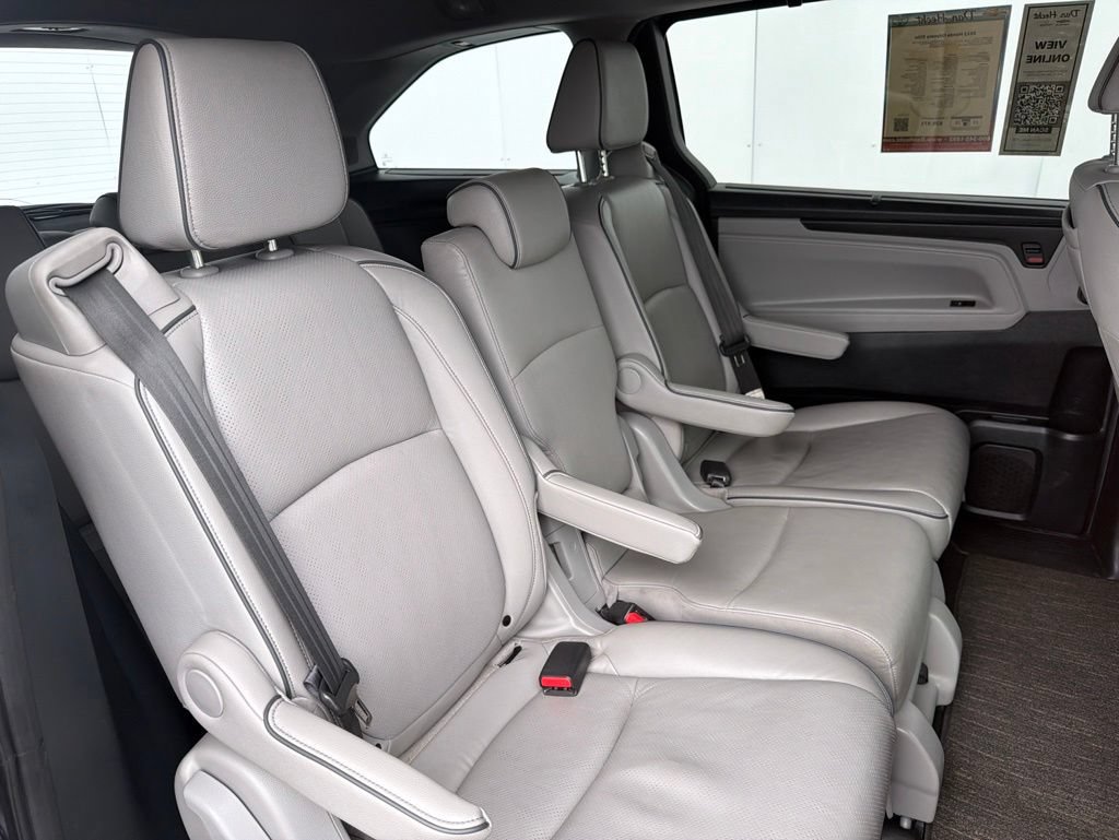 Used 2023 Honda Odyssey Elite image 7