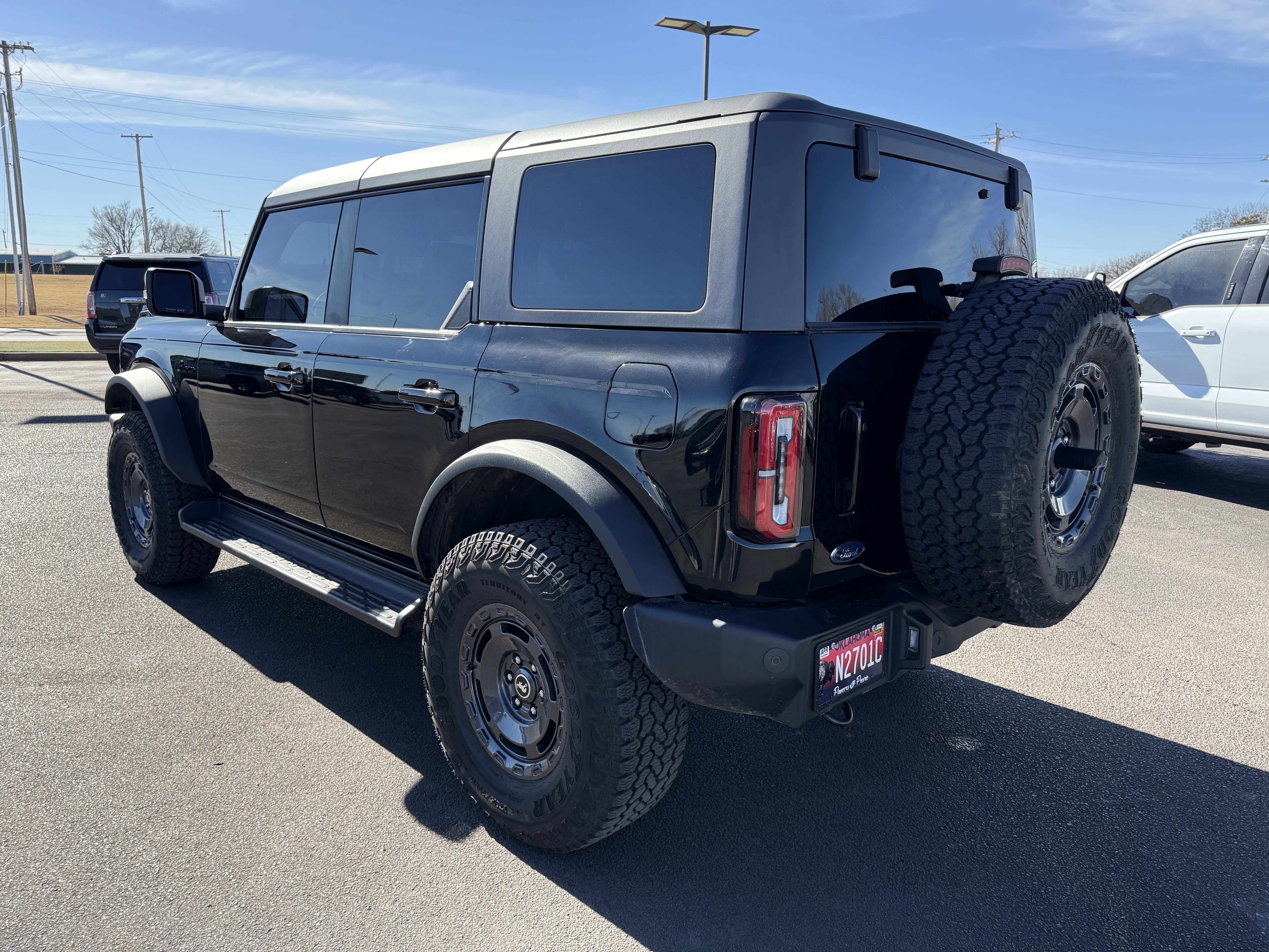 Used 2025 Ford Bronco Outer Banks w/ Sasquatch Package AWD/4WD image 4