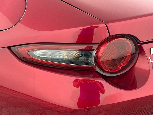 Used 2021 MAZDA MX-5 Miata RF Grand Touring RWD image 23