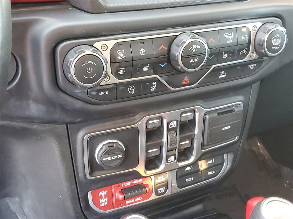 Used 2022 Jeep Gladiator Rubicon w/ LED Lighting Group image 31