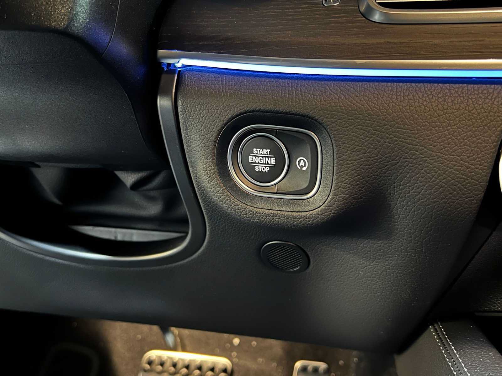New 2026 Mercedes-Benz GLS 450 4MATIC image 32