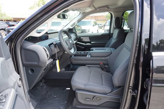New 2027 Ford Expedition Active RWD image 27