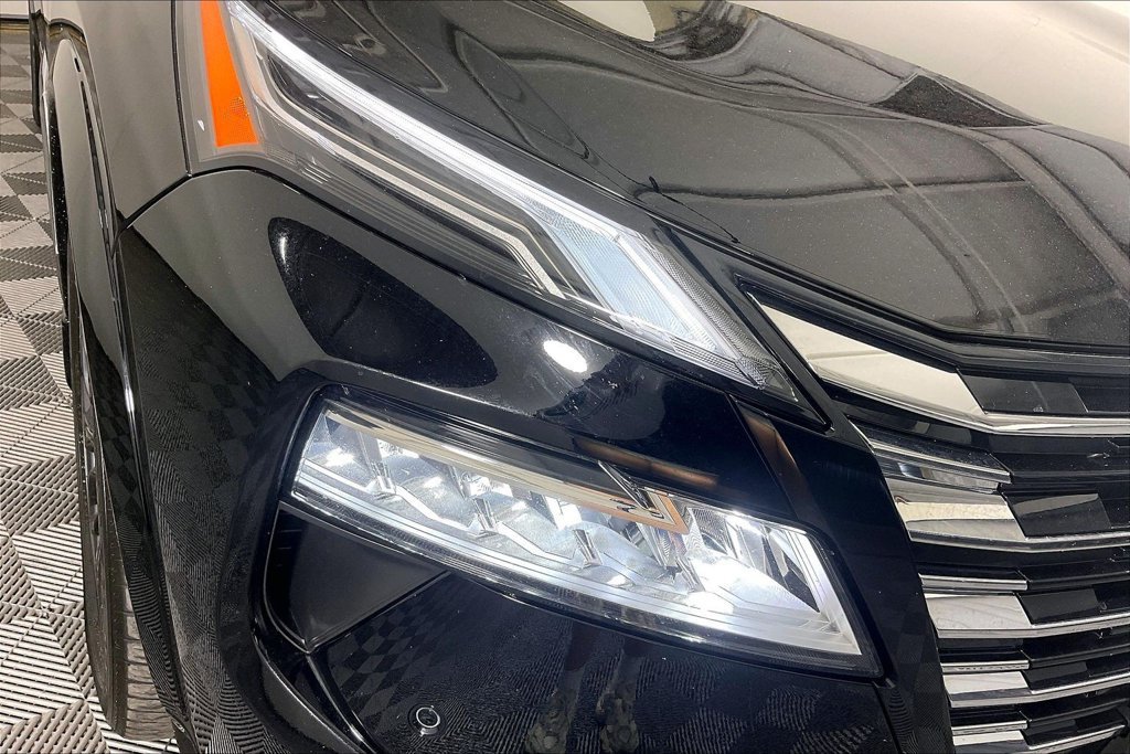Used 2026 Nissan Rogue Platinum w/ Platinum Premium Package AWD/4WD image 38