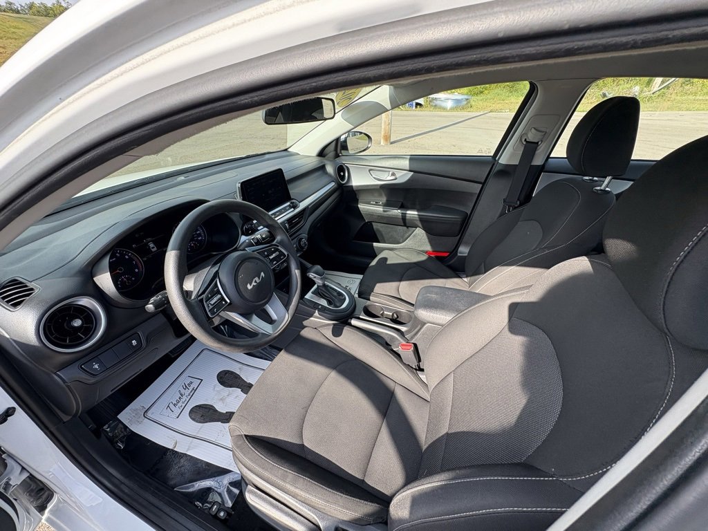 Used 2023 Kia Forte LXS FWD image 31