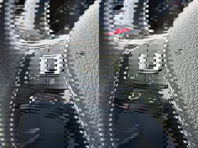 Used 2019 Volkswagen Tiguan SE image 22