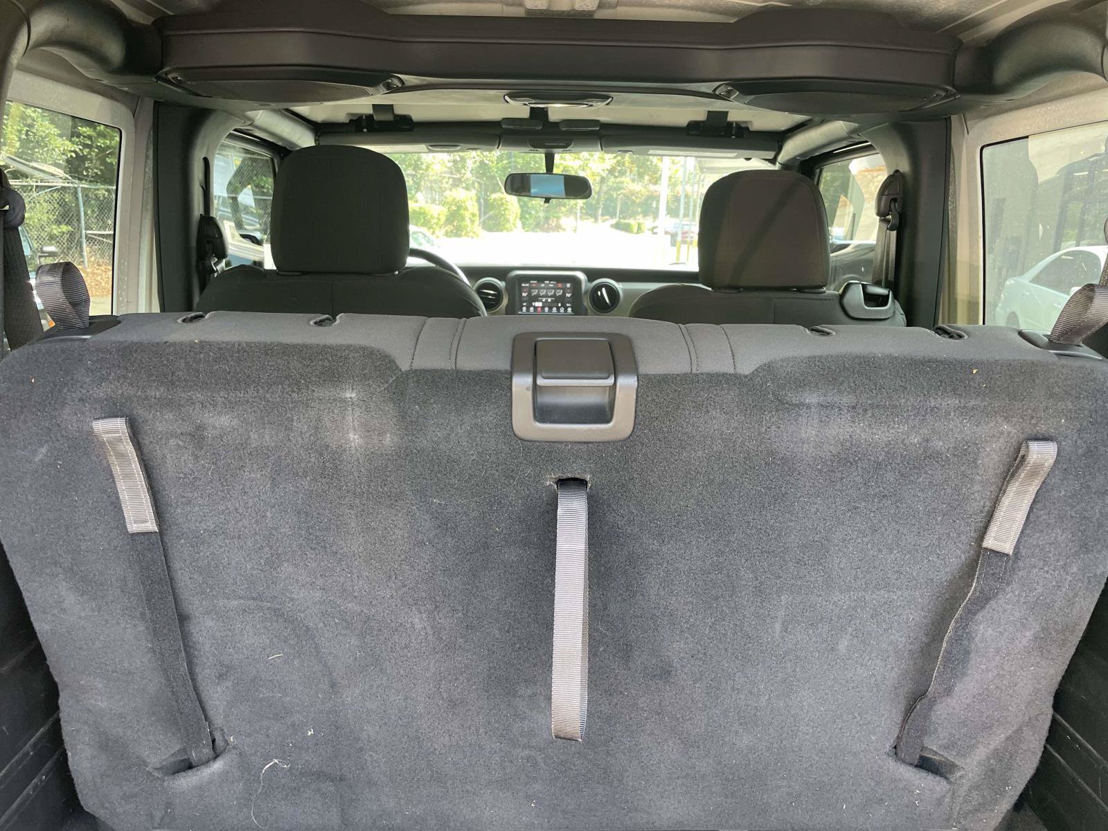 Used 2018 Jeep Wrangler Sport AWD/4WD image 9